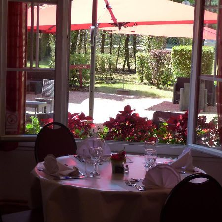 Le Chalet De La Foret Hotel 3 Etoiles Et Restaurant Vierzon Exteriör bild