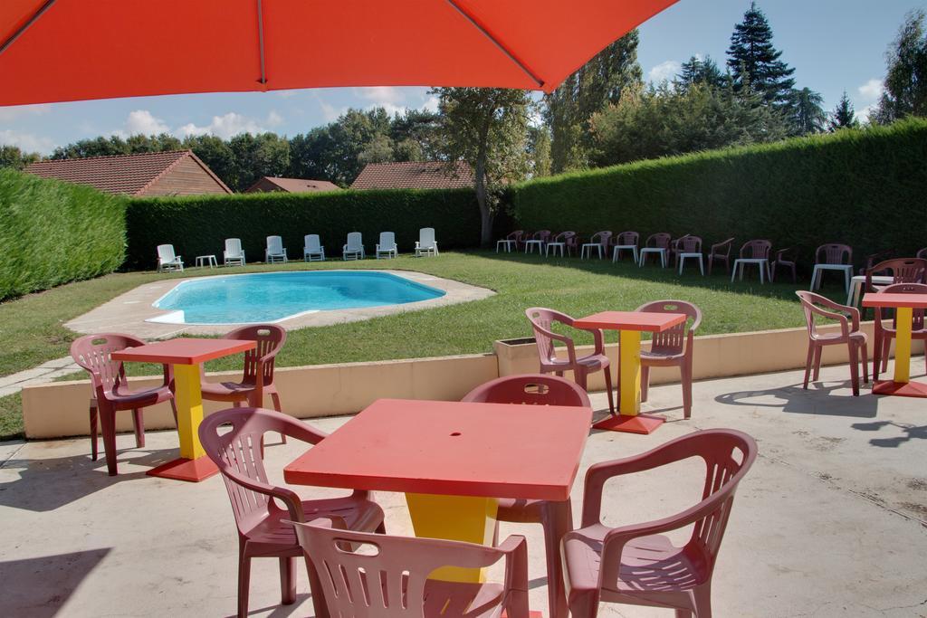 Le Chalet De La Foret Hotel 3 Etoiles Et Restaurant Vierzon Exteriör bild