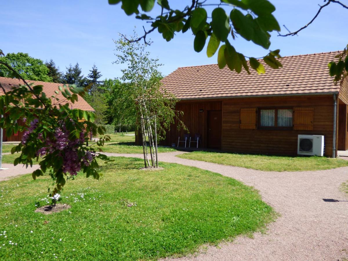 Le Chalet De La Foret Hotel 3 Etoiles Et Restaurant Vierzon Exteriör bild