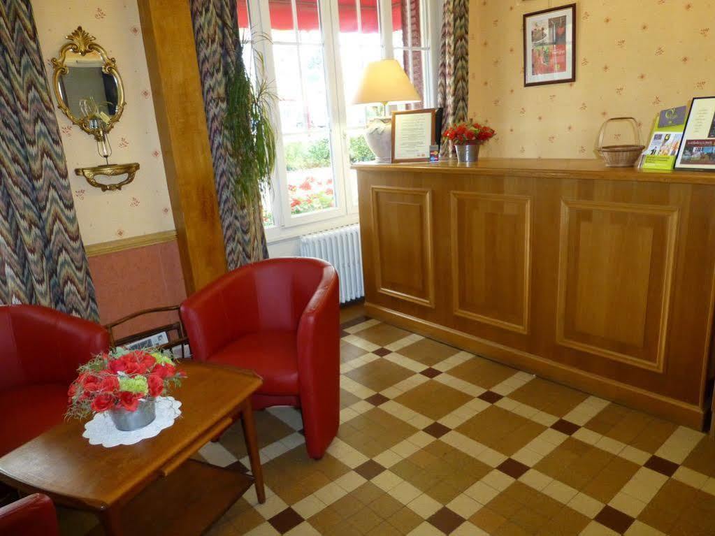 Le Chalet De La Foret Hotel 3 Etoiles Et Restaurant Vierzon Exteriör bild